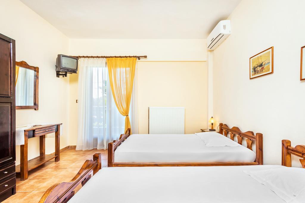 Xenios Loutra Village Karnagio Kültér fotó