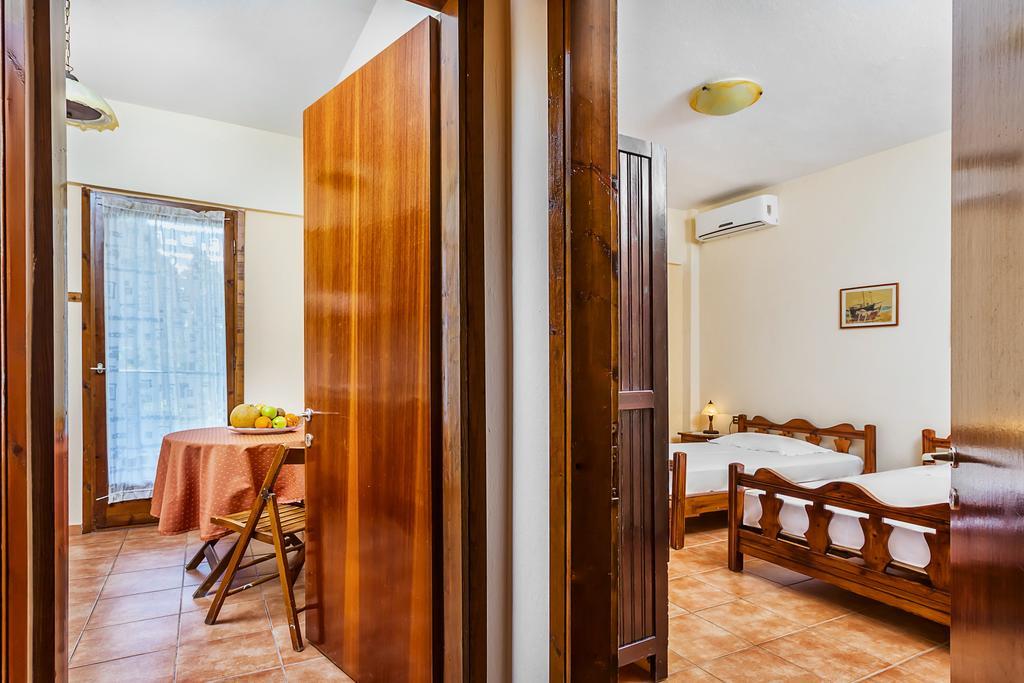 Xenios Loutra Village Karnagio Kültér fotó