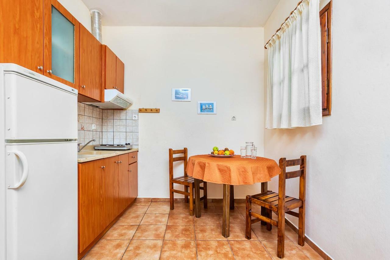 Xenios Loutra Village Karnagio Kültér fotó